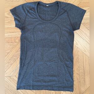 🍋 Lululemon Swiftly Scoop Short Sleeve Tee Top